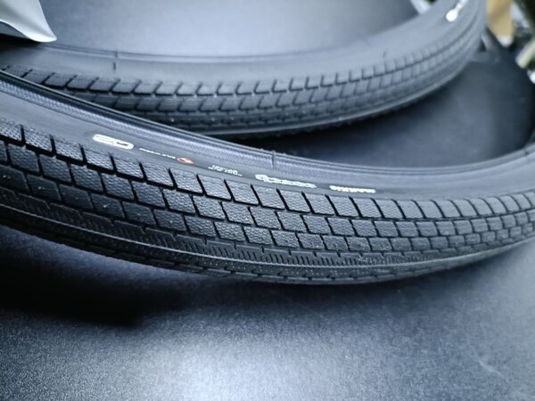 MAXXIS Torch Silkworm 37-451 20x 1 3/8 - Image 2